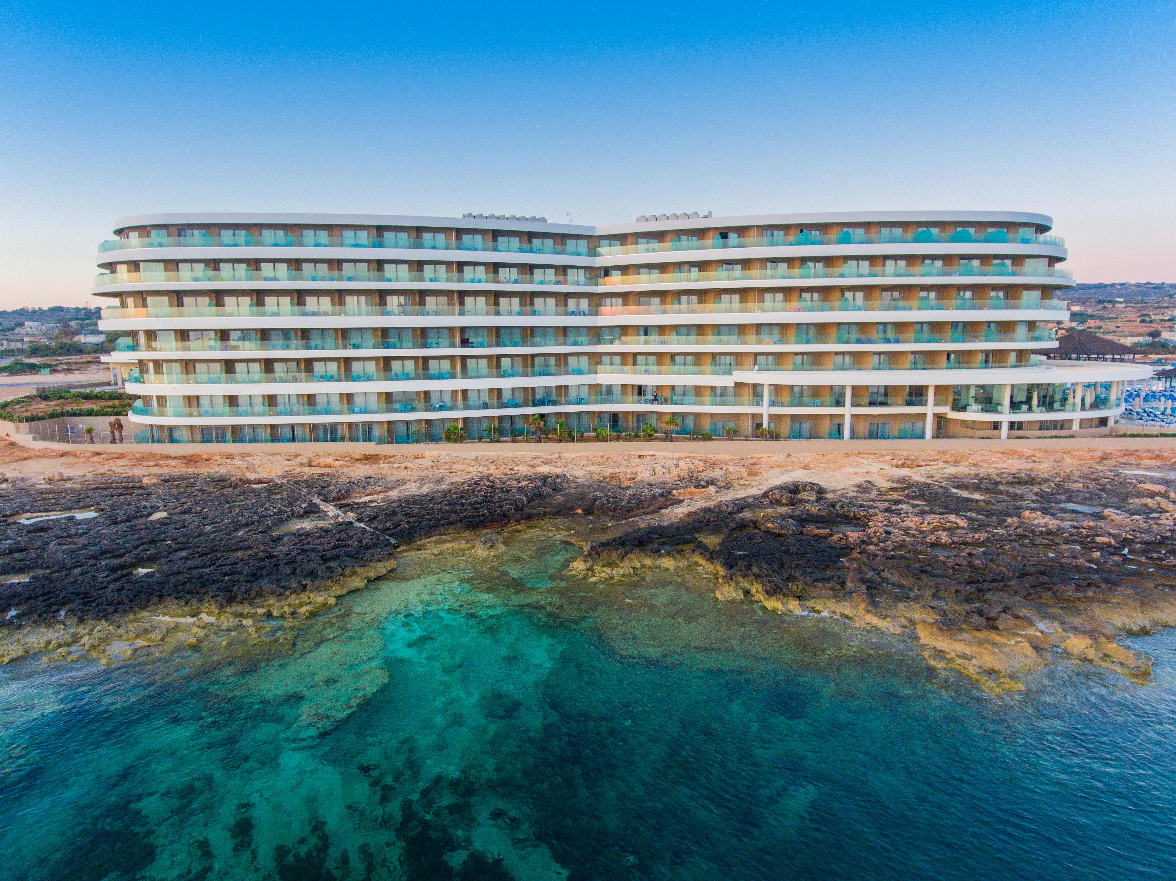 Ramla Bay Resort Mellieha Bagian luar foto