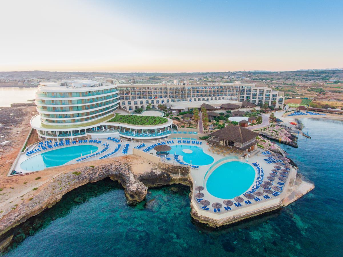 Ramla Bay Resort Mellieha Bagian luar foto